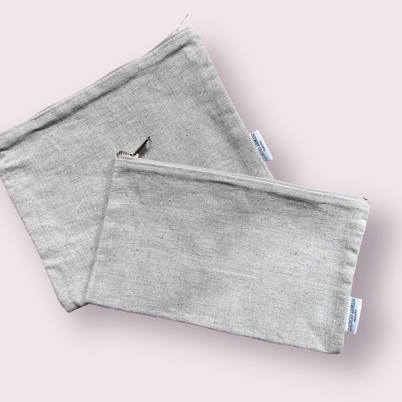 Giorgio Armani set of 2 pouches - Picture 3 of 3